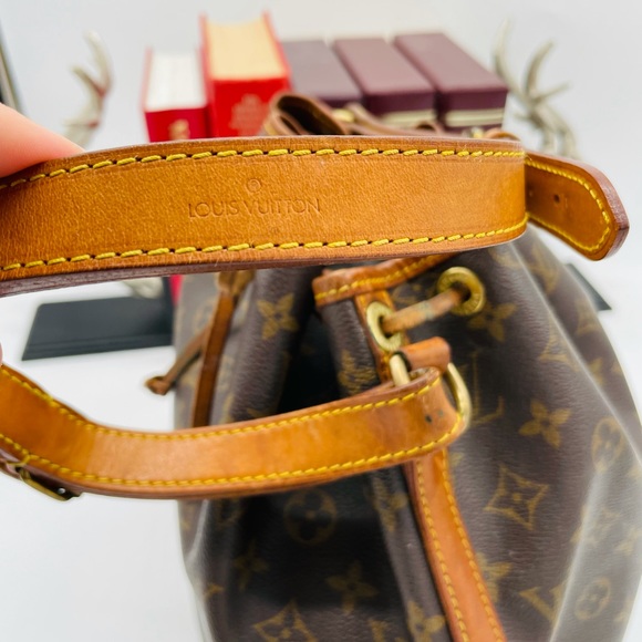 SOLD Noe GM Louis Vuitton Bucket Drawstring - Picture 7 of 15